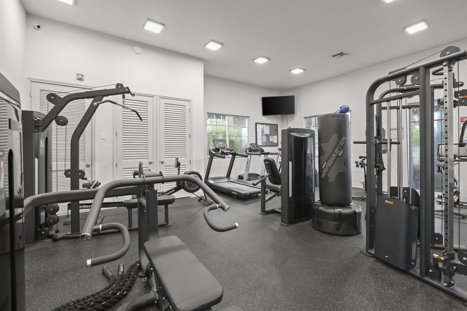 616 NW 38th Cir - 46.jpg-SMALL
