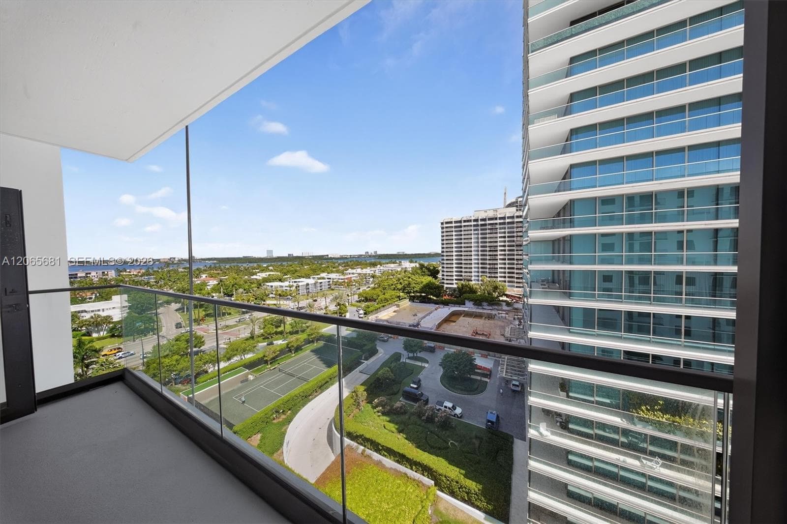 PLAZA · #1223 in Bal Harbour - Photo 2