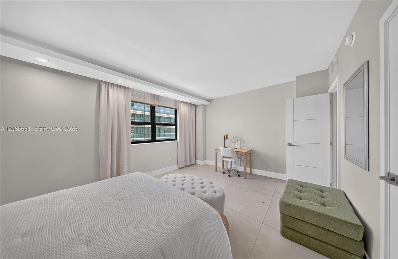 PLAZA · #1223 in Bal Harbour - Photo 17