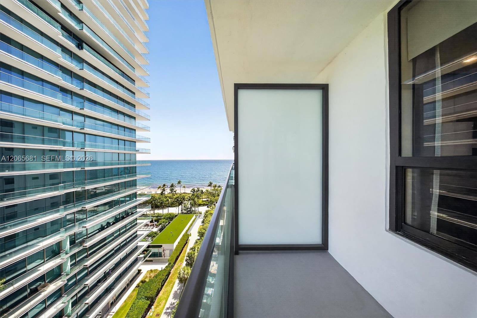 PLAZA · #1223 in Bal Harbour - Photo 3
