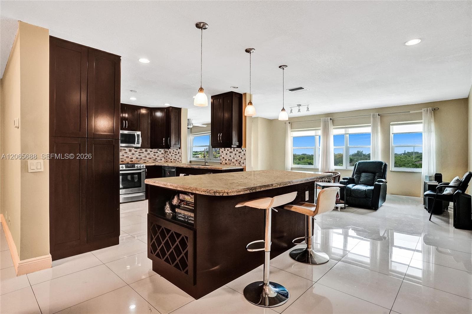 FIRST GULFSTREAM GARDEN · #501C in Hallandale Beach - Photo 1