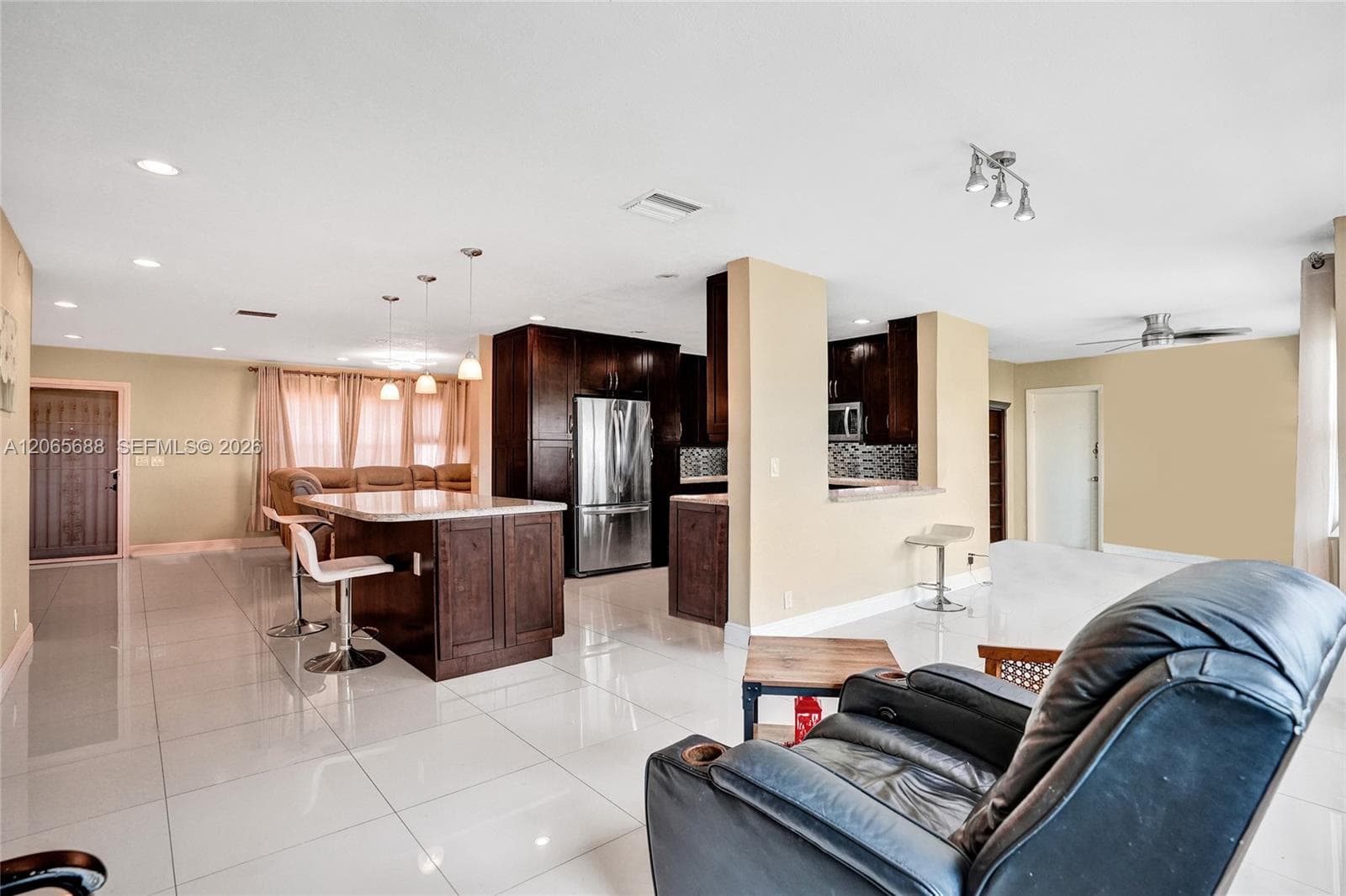 FIRST GULFSTREAM GARDEN · #501C in Hallandale Beach - Photo 15