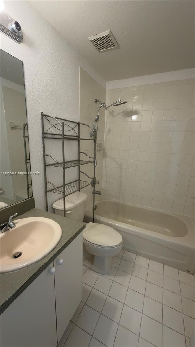 8986 W Flagler St #6 photo 6