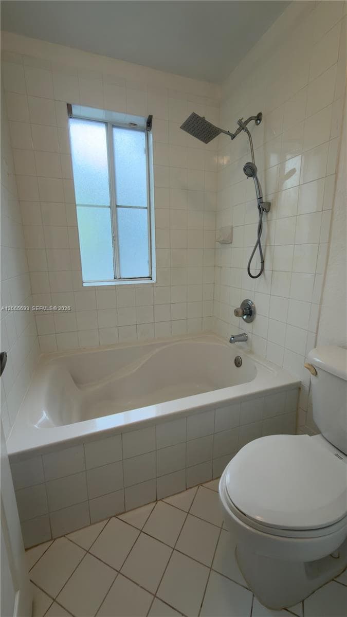 8986 W Flagler St #6 photo 9