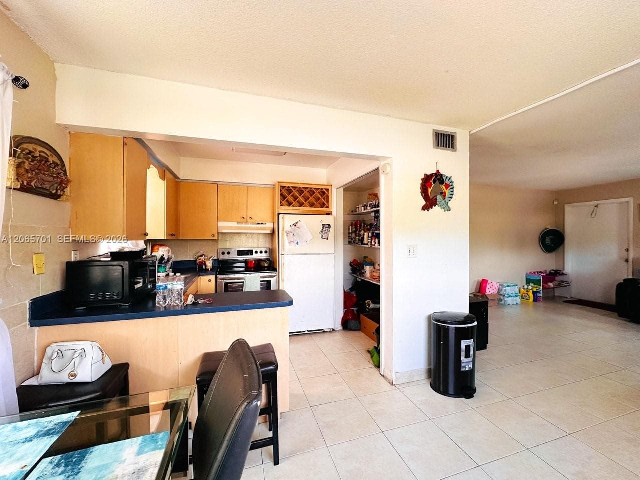 PARADISE GARDENS INC COND · #202 in Hollywood - Photo 5