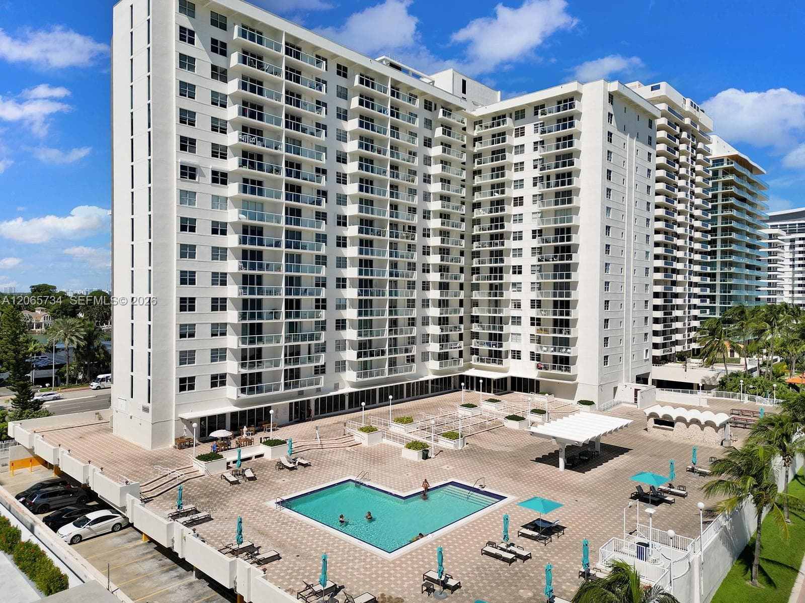 ARLEN BEACH CONDO · #319 in Miami Beach - Photo 6