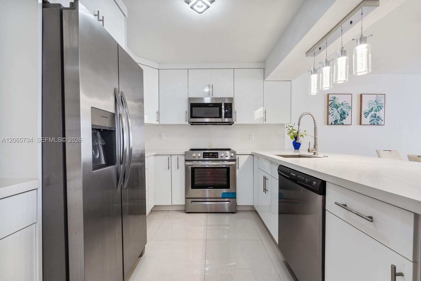 ARLEN BEACH CONDO · #319 in Miami Beach - Photo 17