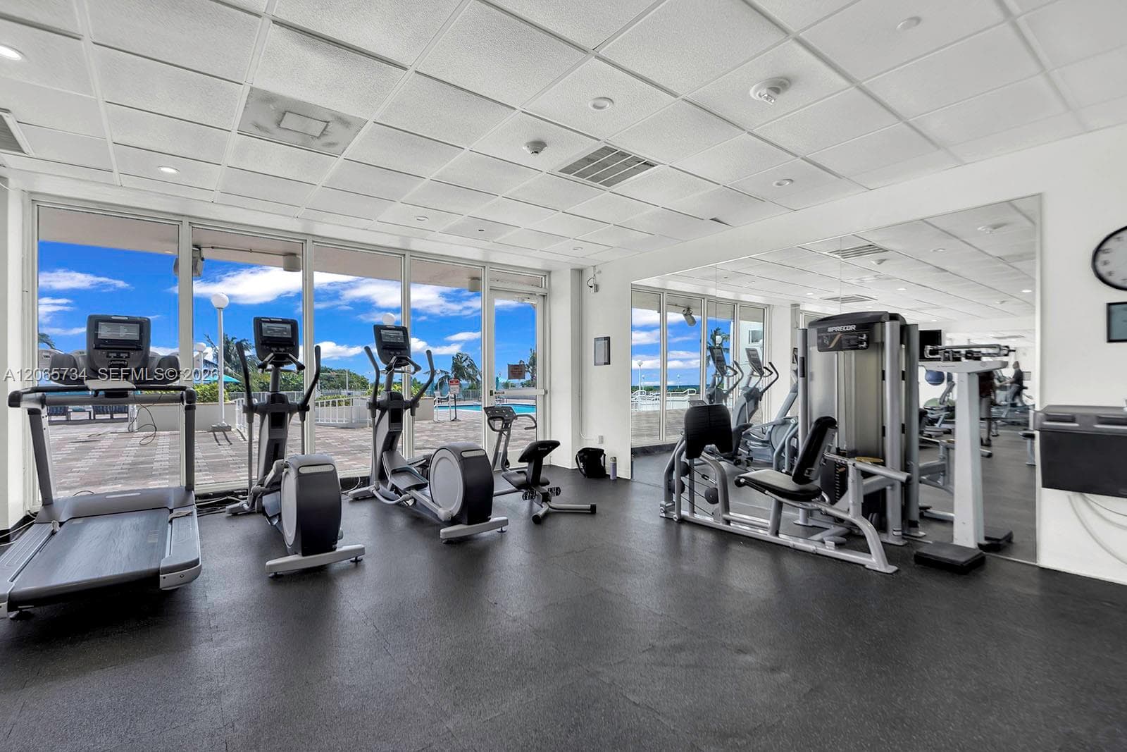 ARLEN BEACH CONDO · #319 in Miami Beach - Photo 14