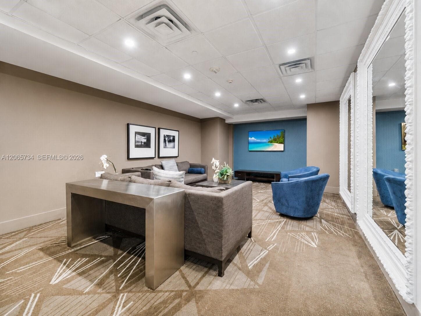 ARLEN BEACH CONDO · #319 in Miami Beach - Photo 40