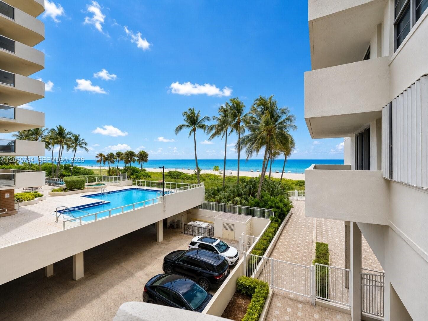 ARLEN BEACH CONDO · #319 in Miami Beach - Photo 35