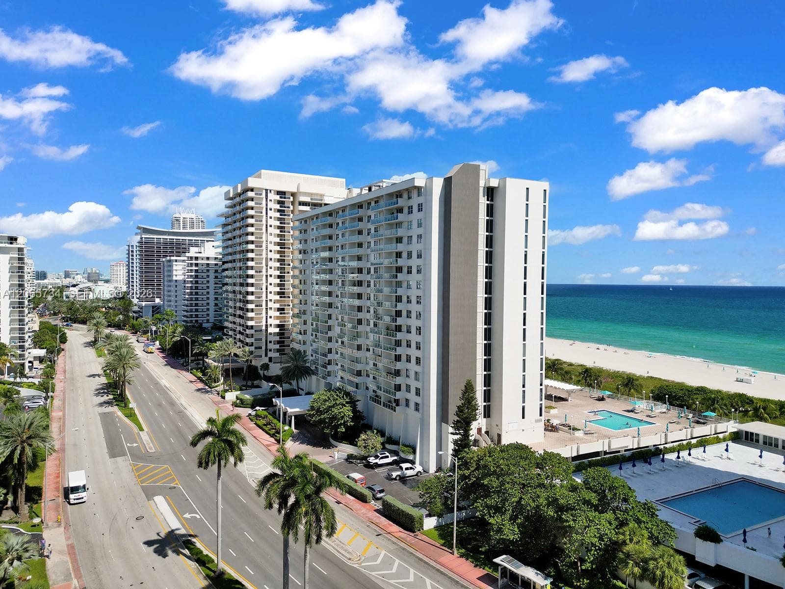 ARLEN BEACH CONDO · #319 in Miami Beach - Photo 8
