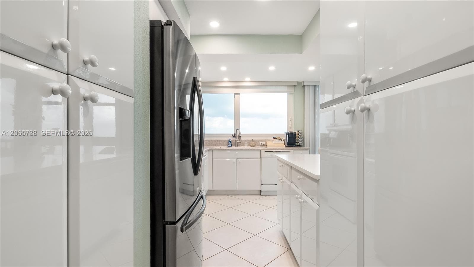 RENAISSANCE OF POMPANO BE · #2801 in Pompano Beach - Photo 13
