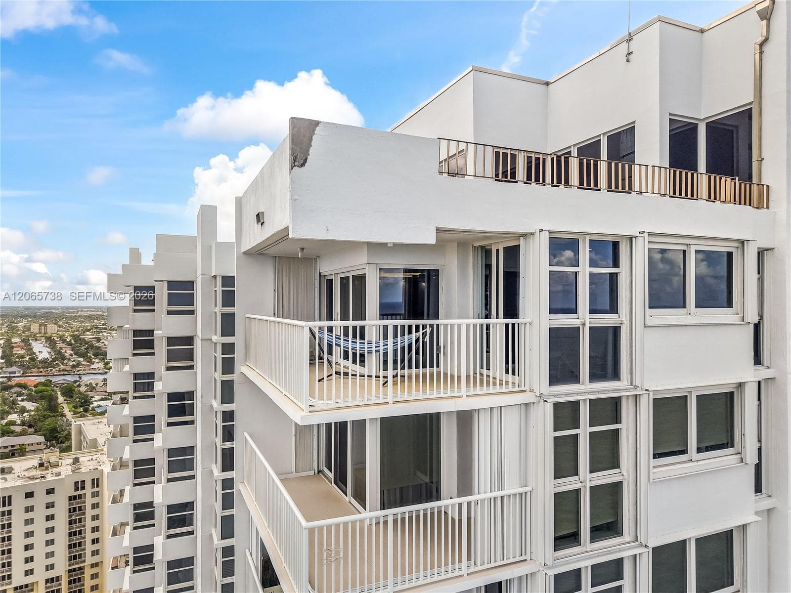 RENAISSANCE OF POMPANO BE · #2801 in Pompano Beach - Photo 31