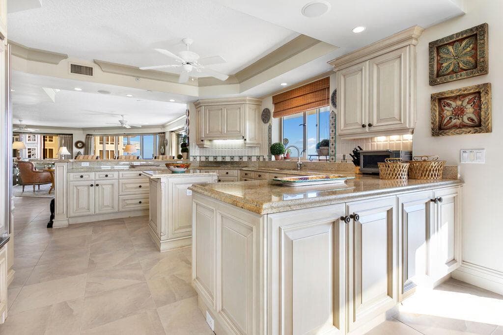 6a kitchen living