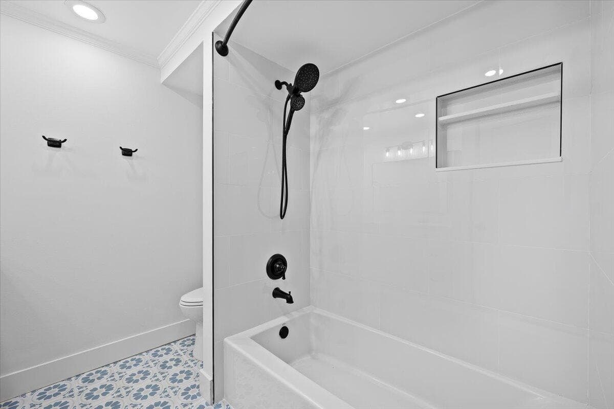2nd Bathroom