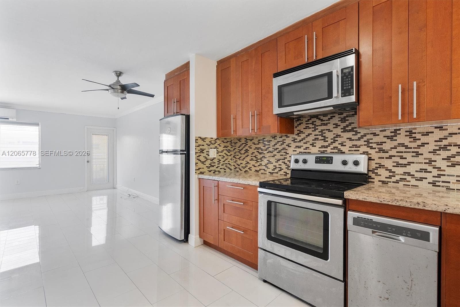 MERIDIAN MANOR CONDO · #24 in Miami Beach - Photo 2