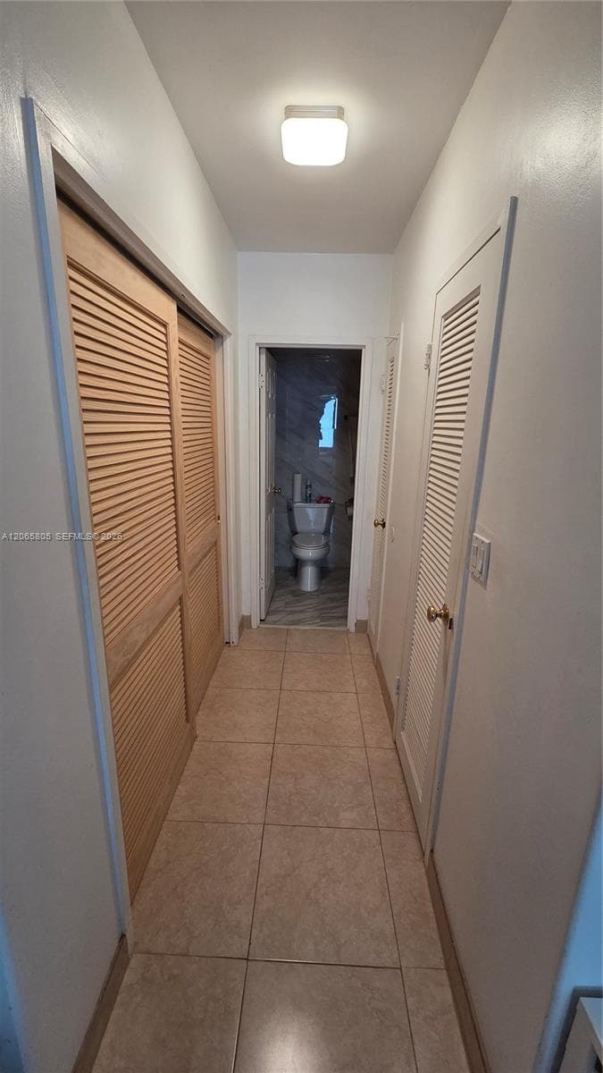 SEA AIR TOWERS CONDO · #409 in Hollywood - Photo 20