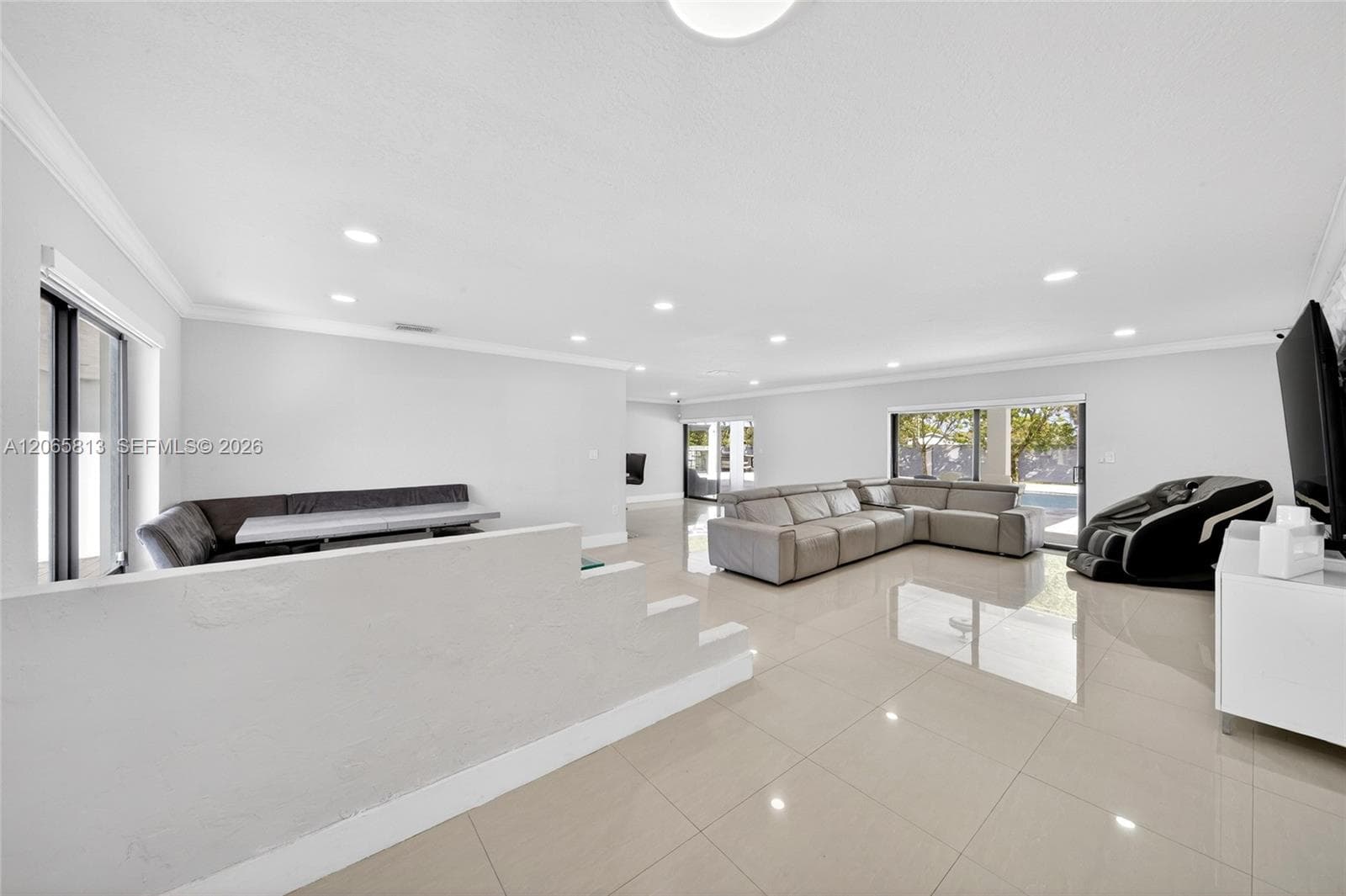11951 SW 120th Ter photo 6