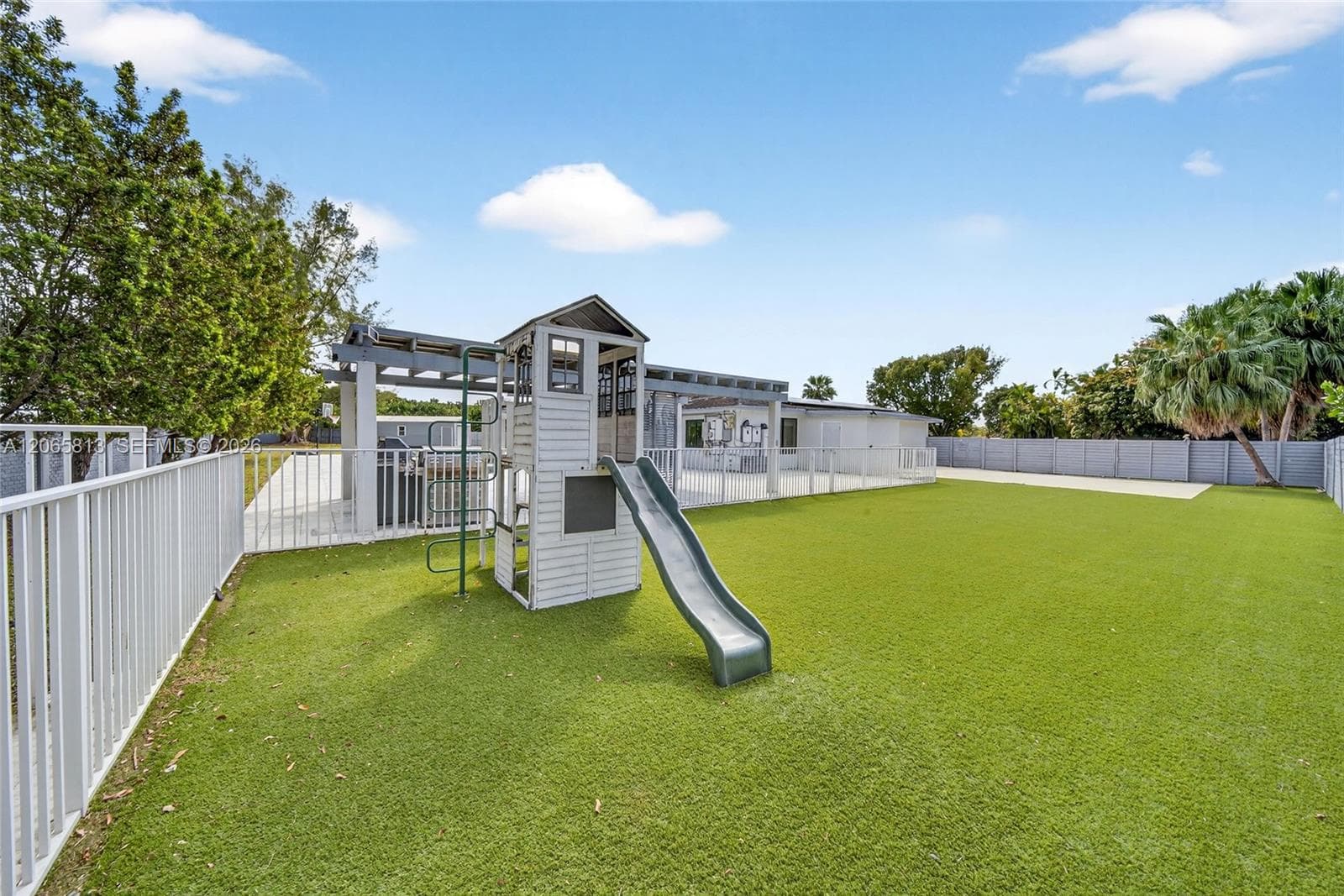 11951 SW 120th Ter photo 37