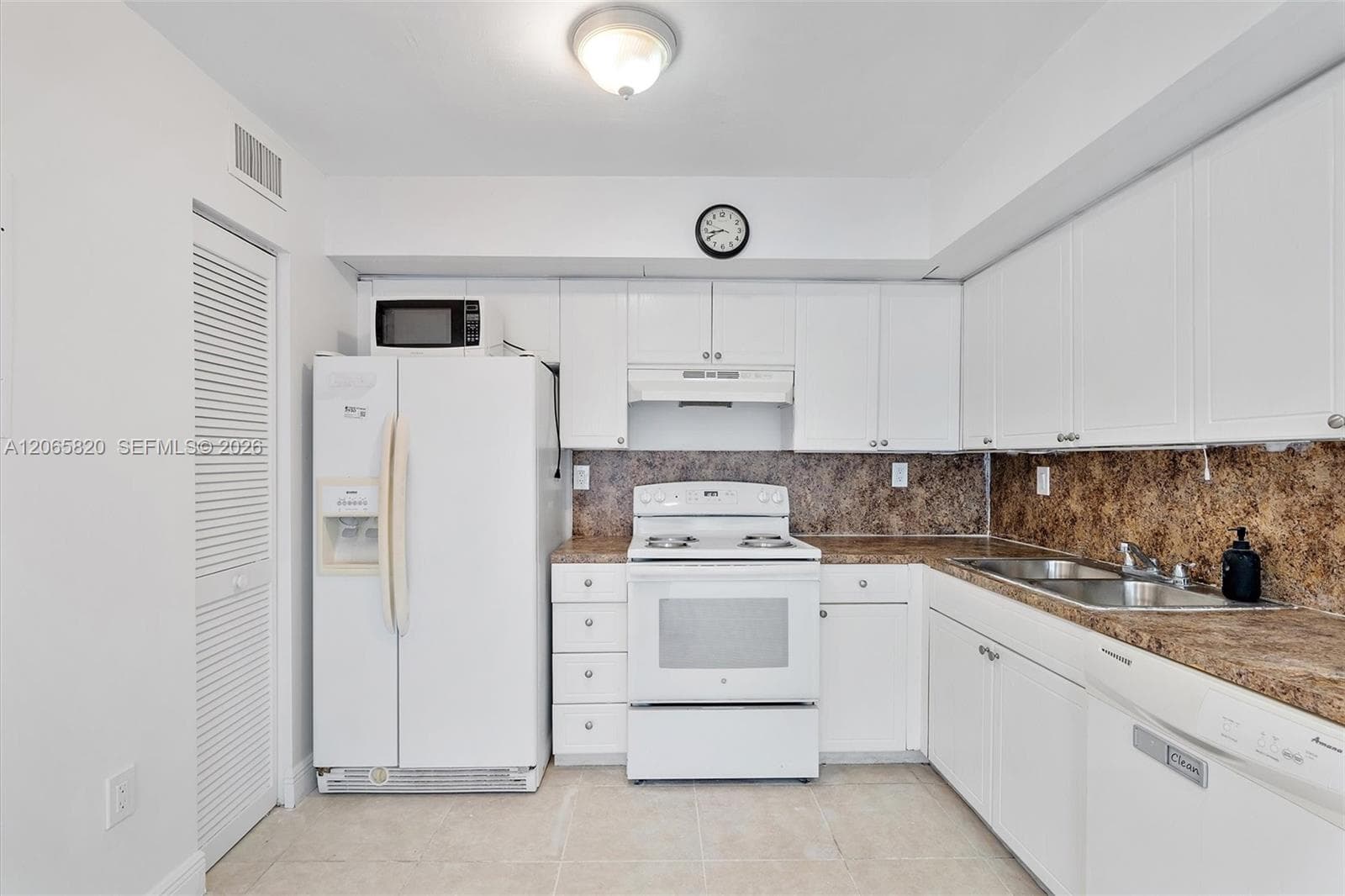 CALUSA CLUB VILLAGE CONDO · #302-CS in Miami - Photo 7