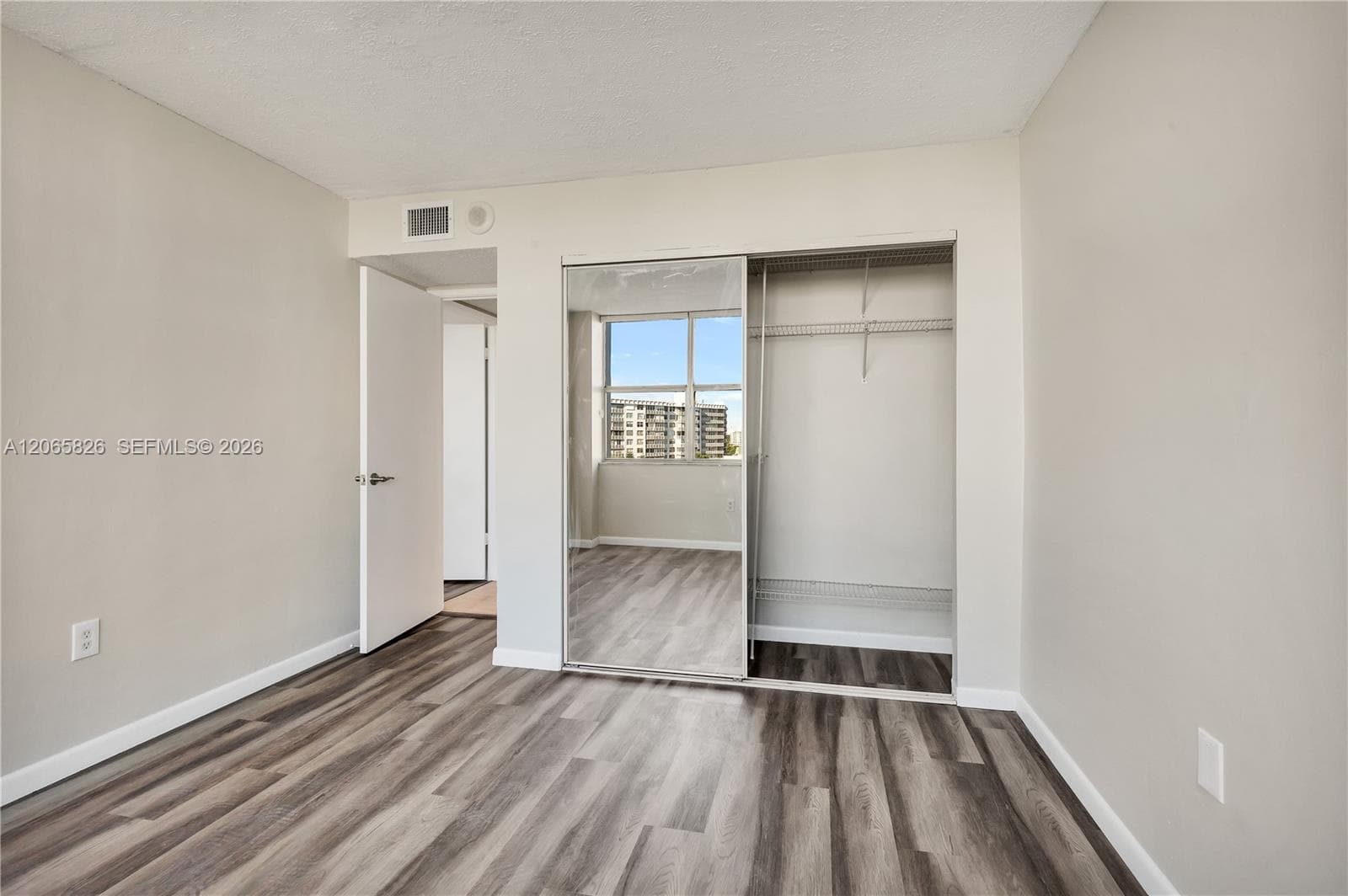 WILSHIRE CONDO · #714E in Miami - Photo 28