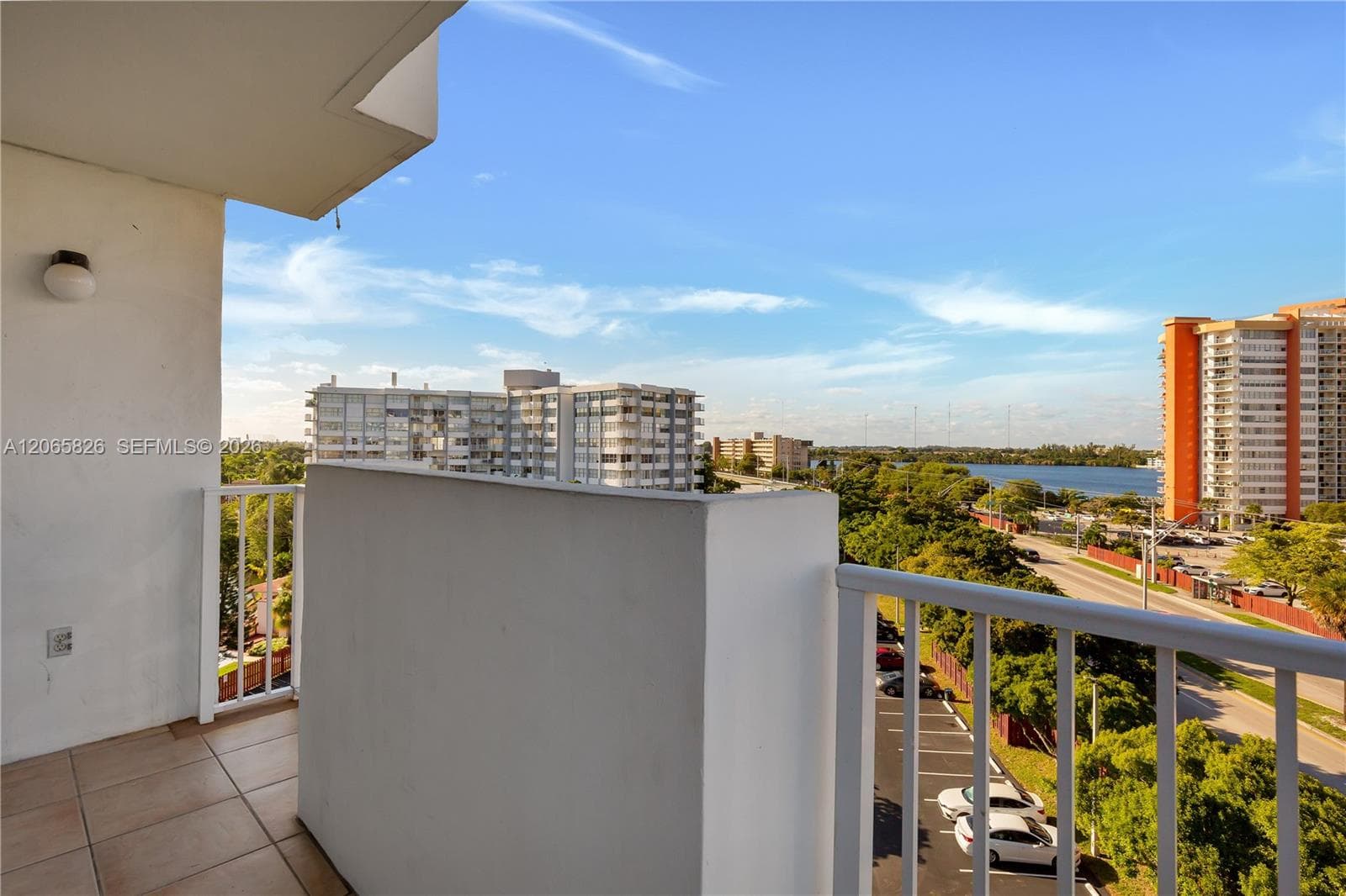 WILSHIRE CONDO · #714E in Miami - Photo 14