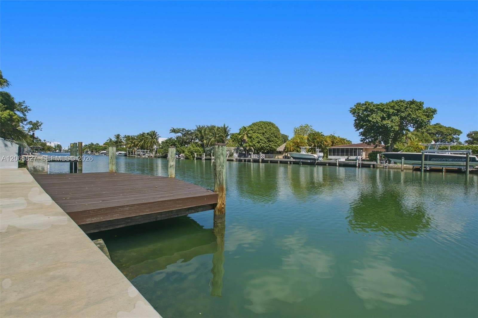 1525 Calais Dr photo 12