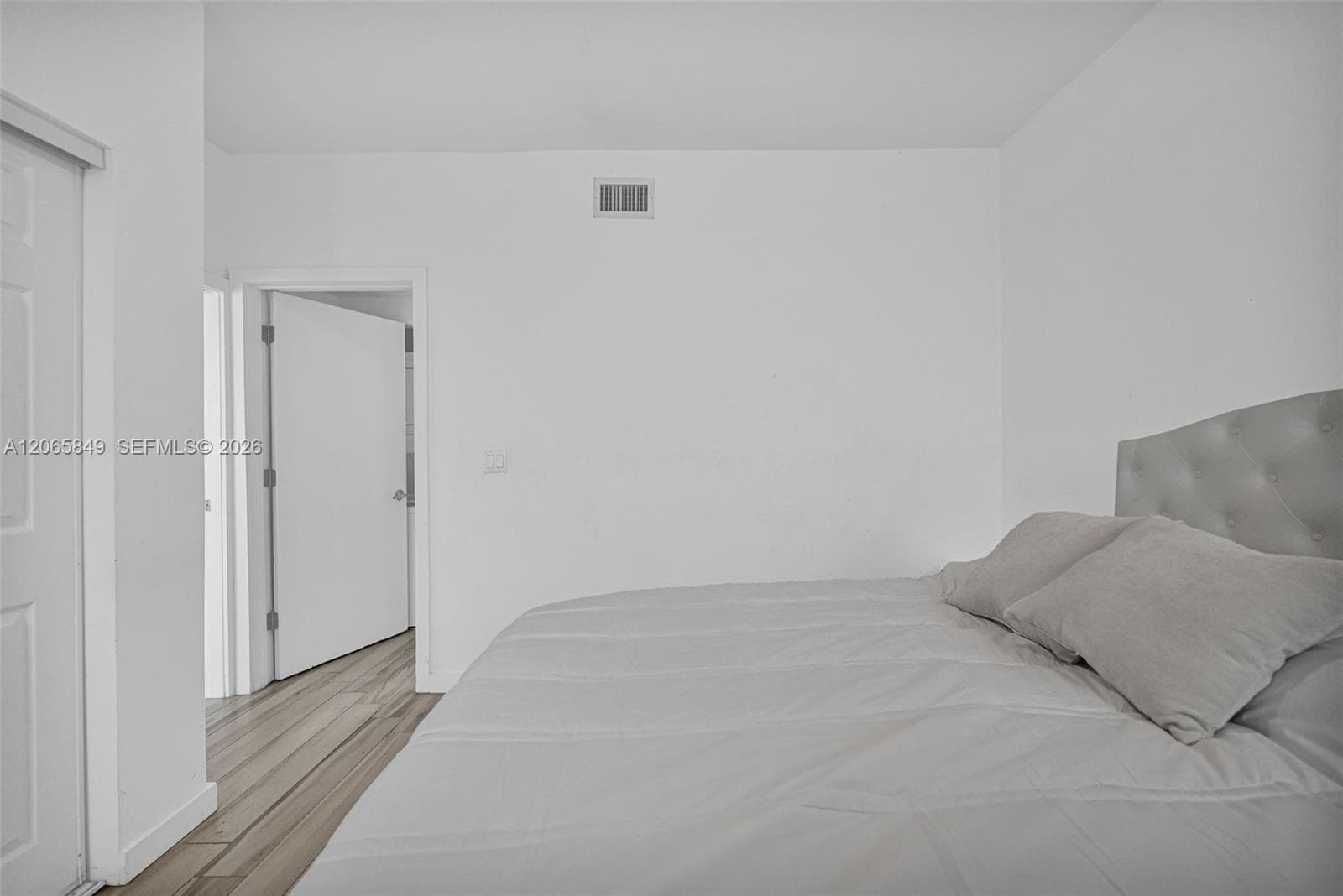 Elena Condo · #207 in Miami Beach - Photo 7