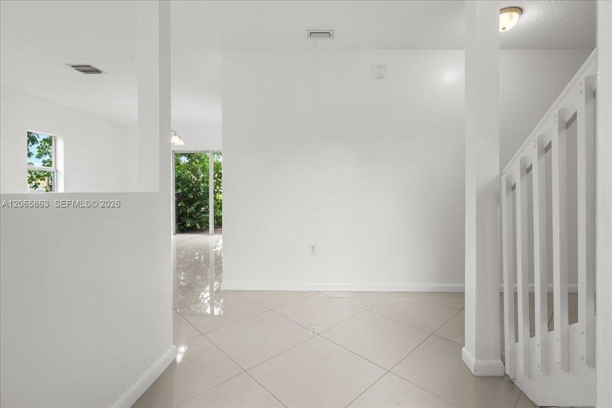 1720 NE 35 Avenue photo 13