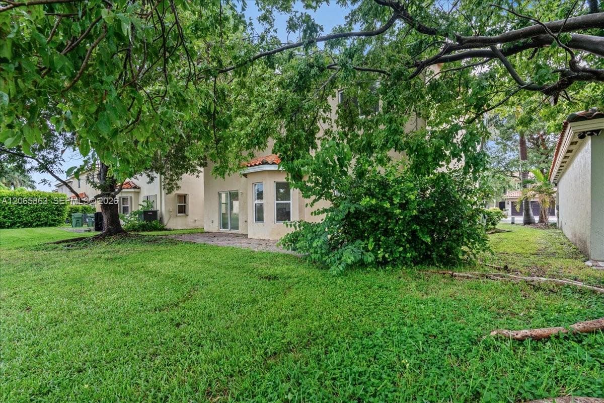 1720 NE 35 Avenue photo 4