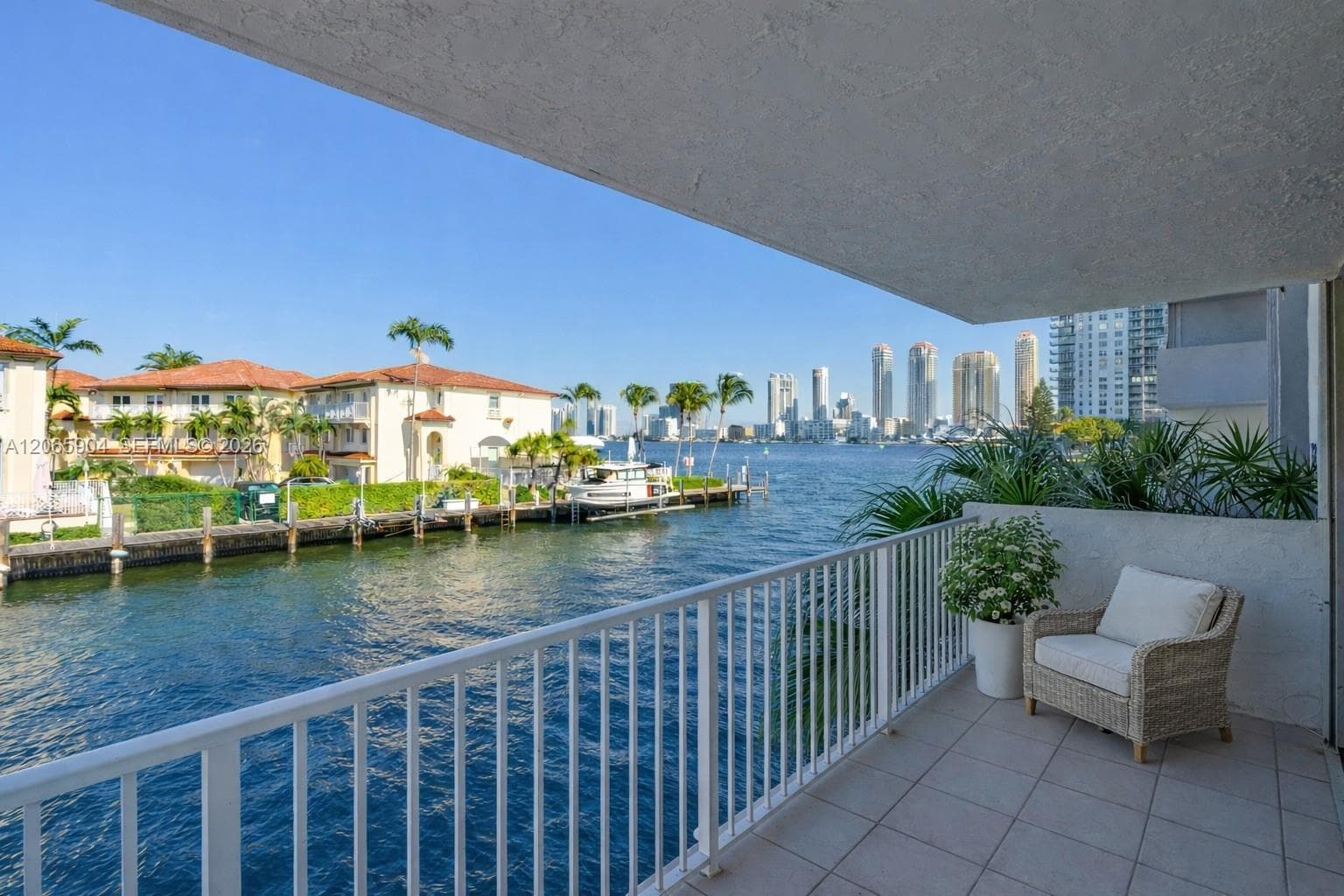 EDEN POINT NORTH CONDO · #200 in North Miami Beach - Photo 4