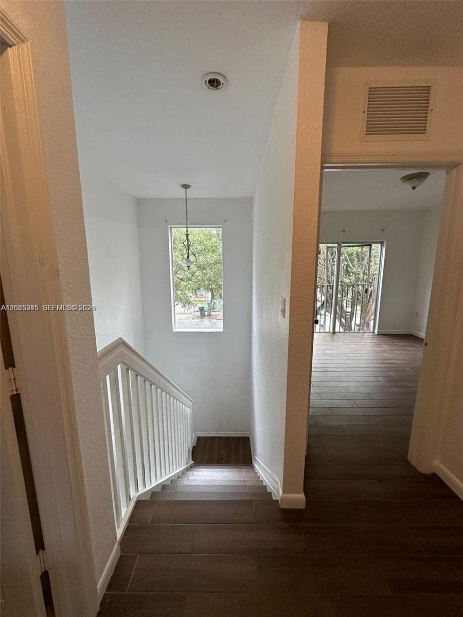 948 SW 6th Ct #948 photo 3