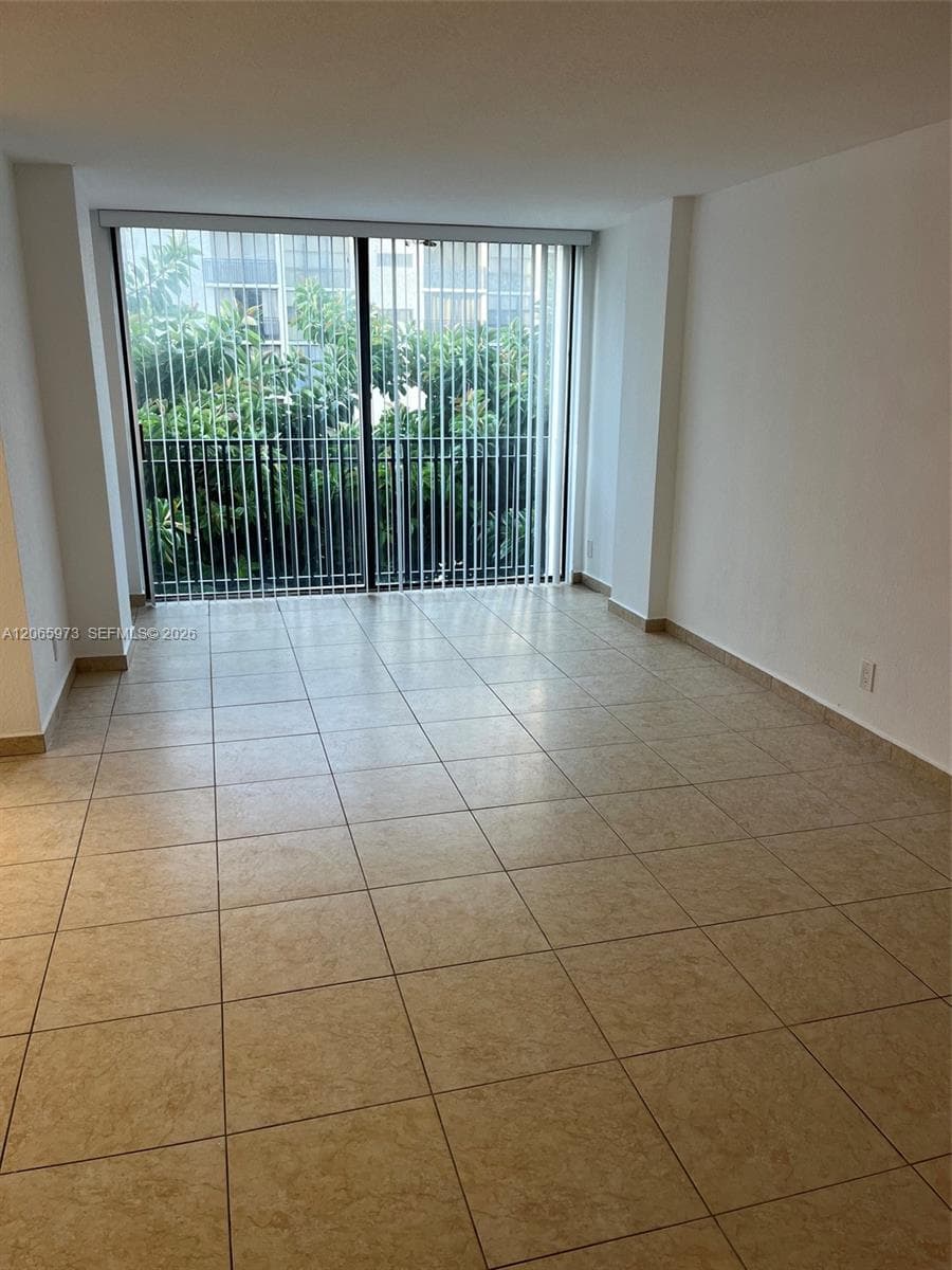 PLAZA OF AMERICAS CONDO P · #420 in Sunny Isles Beach - Photo 3