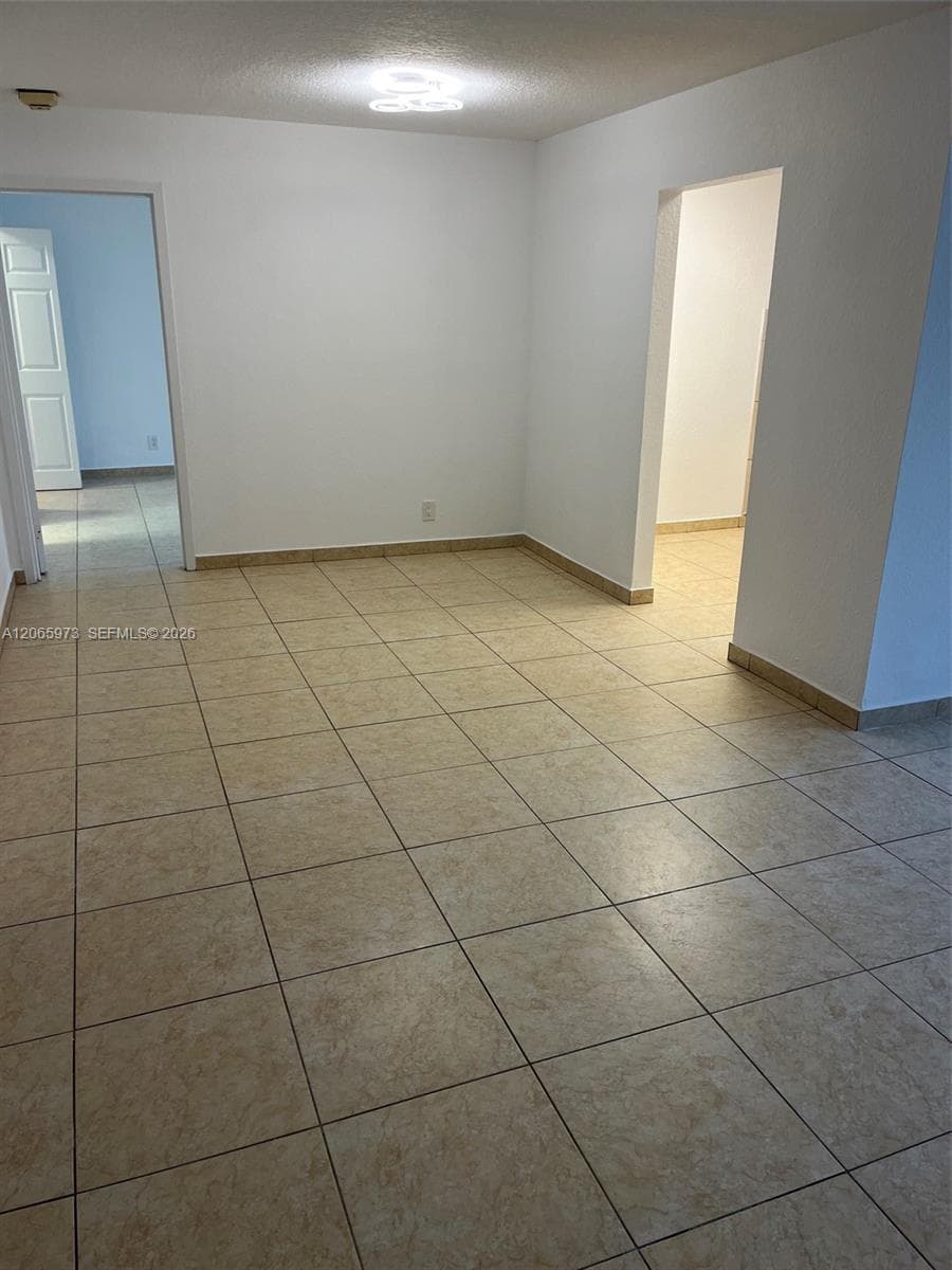 PLAZA OF AMERICAS CONDO P · #420 in Sunny Isles Beach - Photo 5