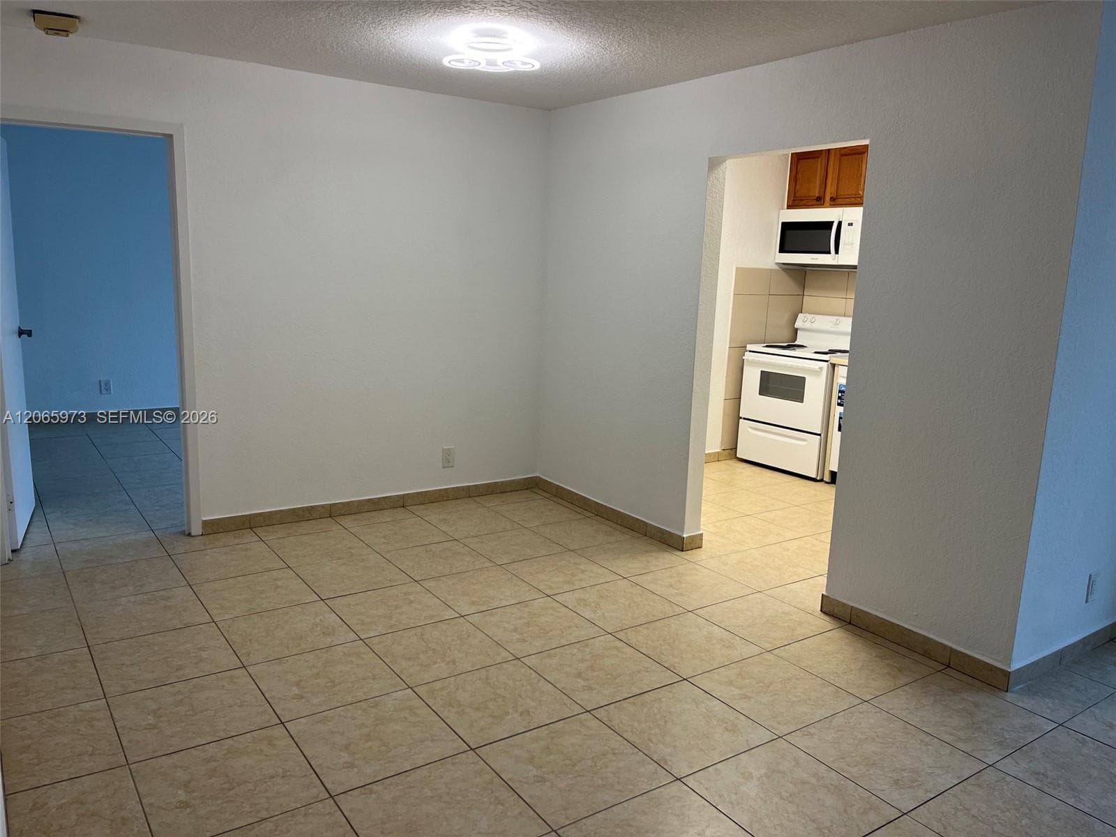 PLAZA OF AMERICAS CONDO P · #420 in Sunny Isles Beach - Photo 4