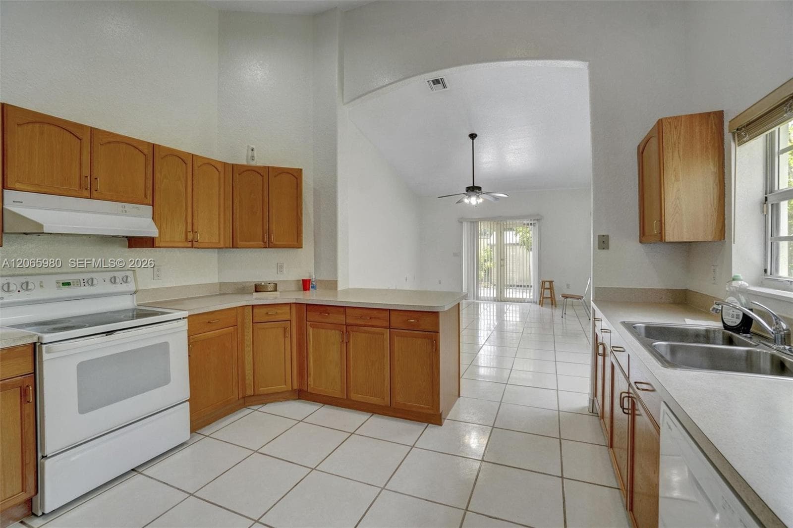 25 Ludlam Dr photo 12