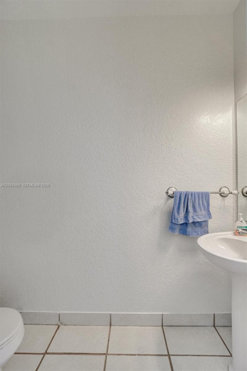25 Ludlam Dr photo 14