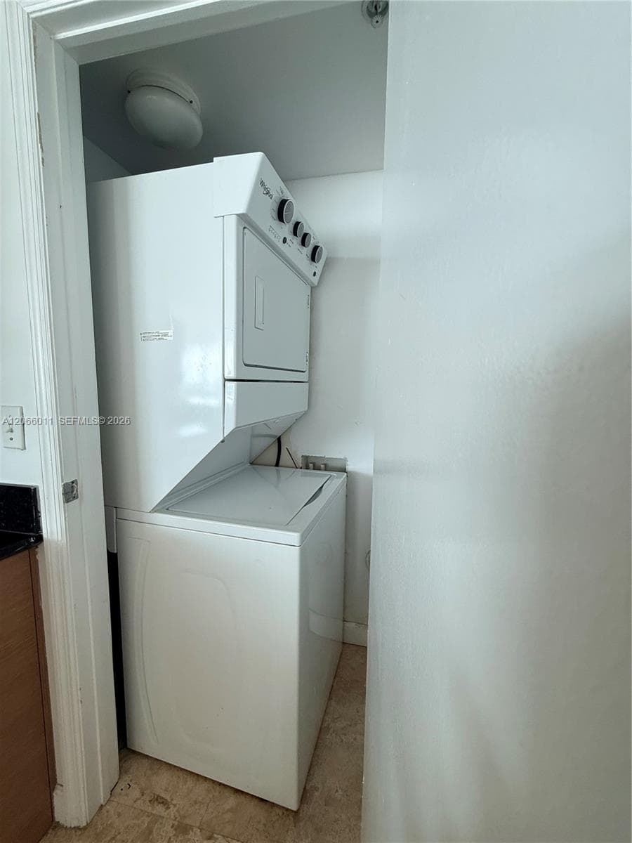 Bridgewater Condo · #401 in North Bay Village - Photo 21