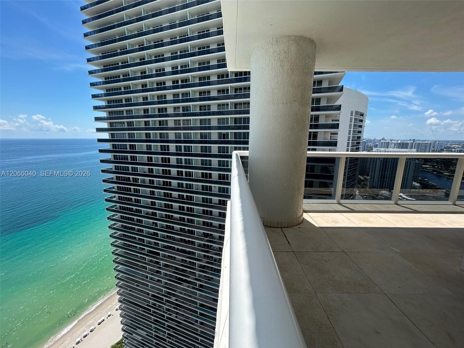 BEACH CLUB THREE CONDO · #4005 in Hallandale Beach - Photo 3