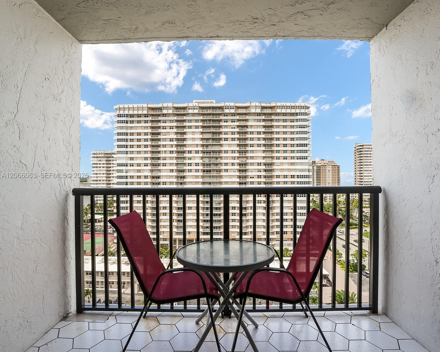 AVANT GARDE CONDO · #1406 in Hallandale Beach - Photo 3