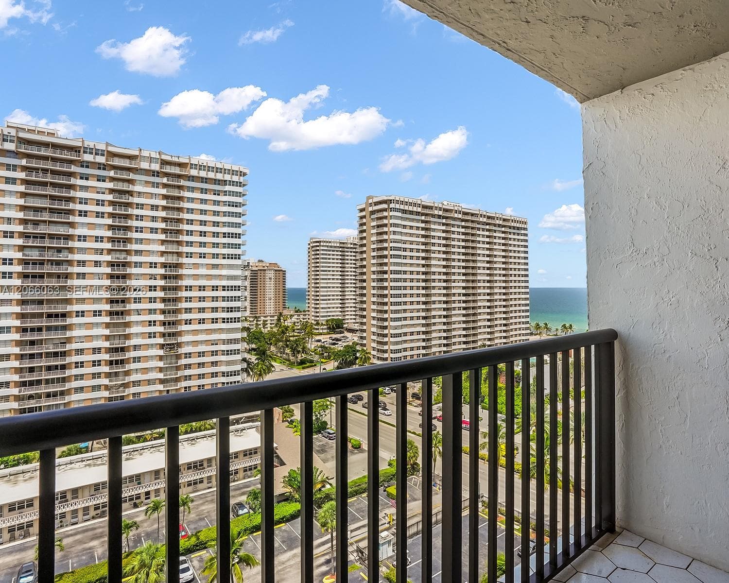 AVANT GARDE CONDO · #1406 in Hallandale Beach - Photo 4