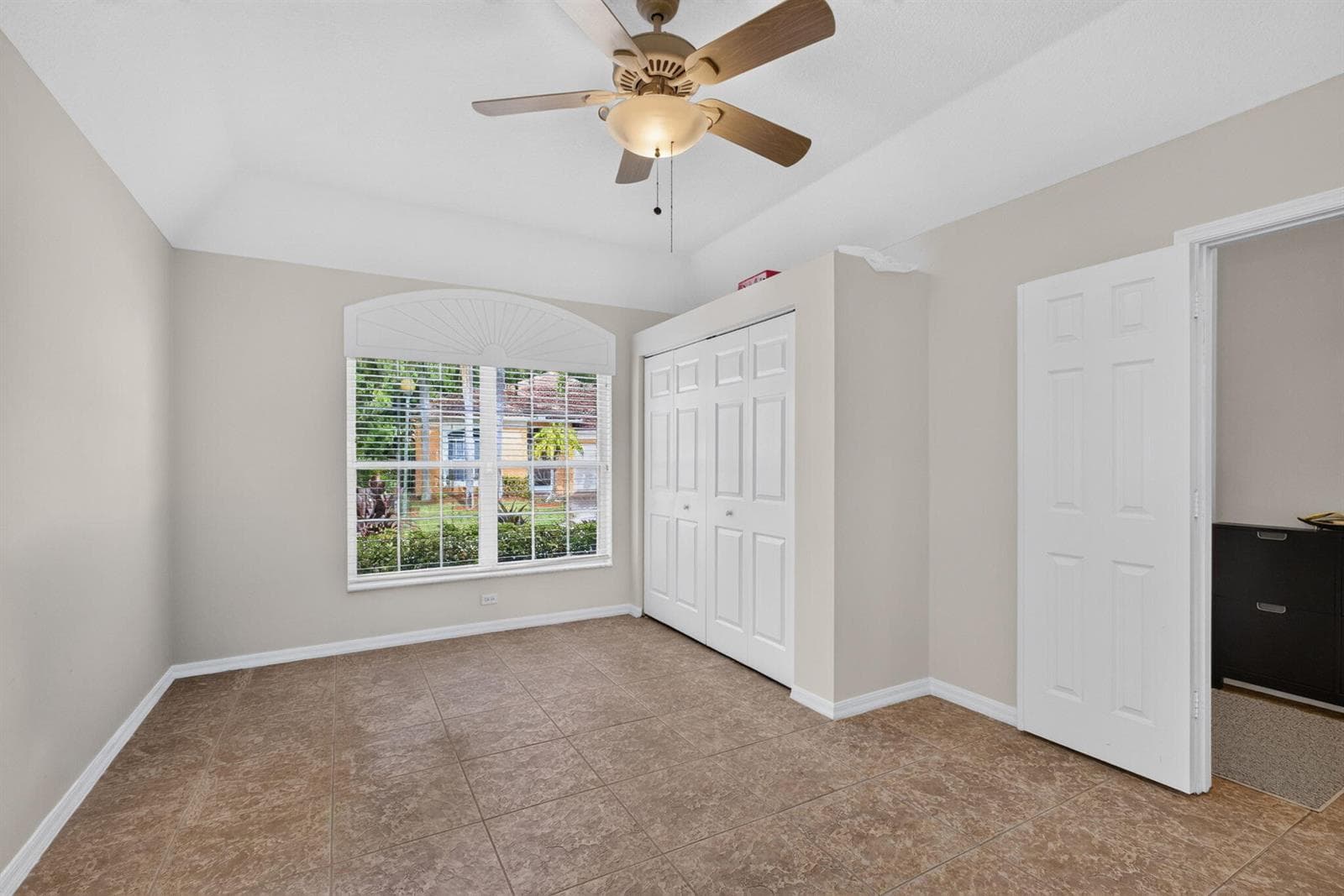 12-web-or-mls-5D1A3381