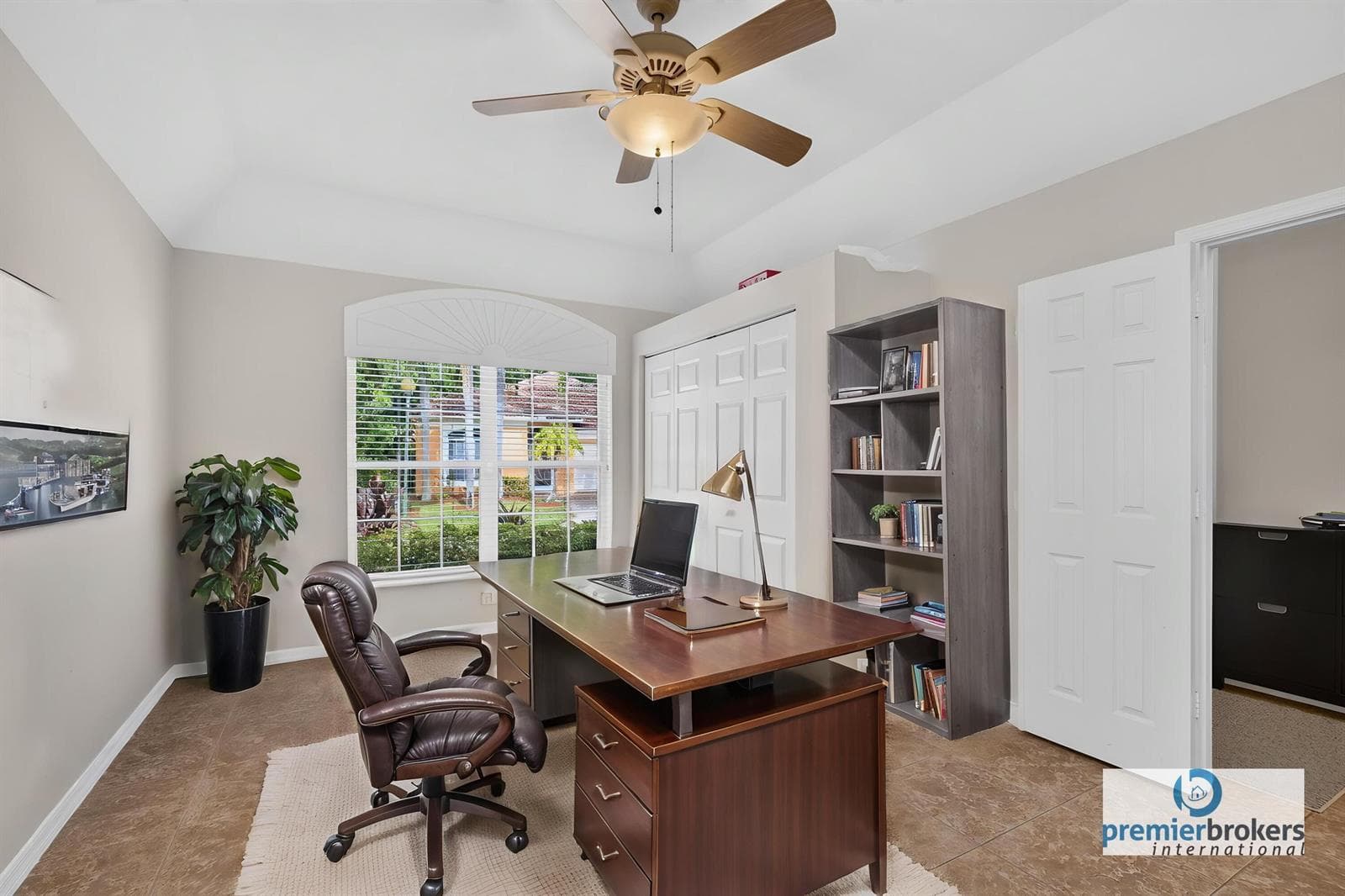 vstage bonus rm office - 8058