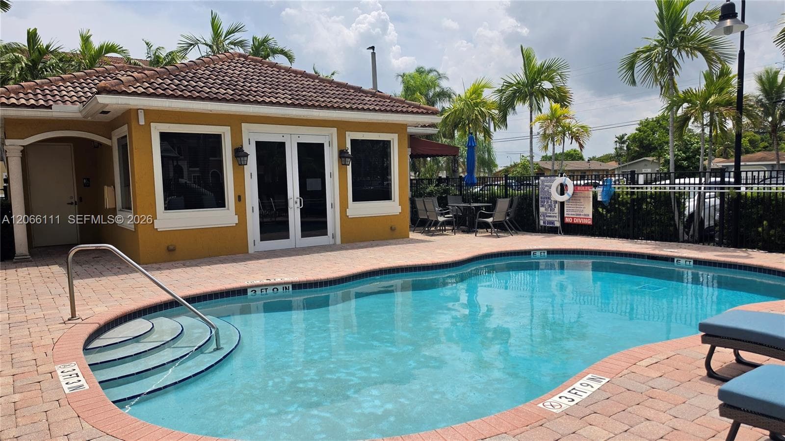 Highland Park Village · #2 in Hallandale Beach - Photo 31