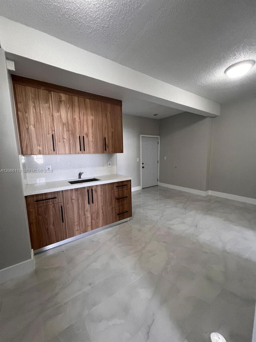 BEVERLY HEIGHTS · #B5 in Miami - Photo 8