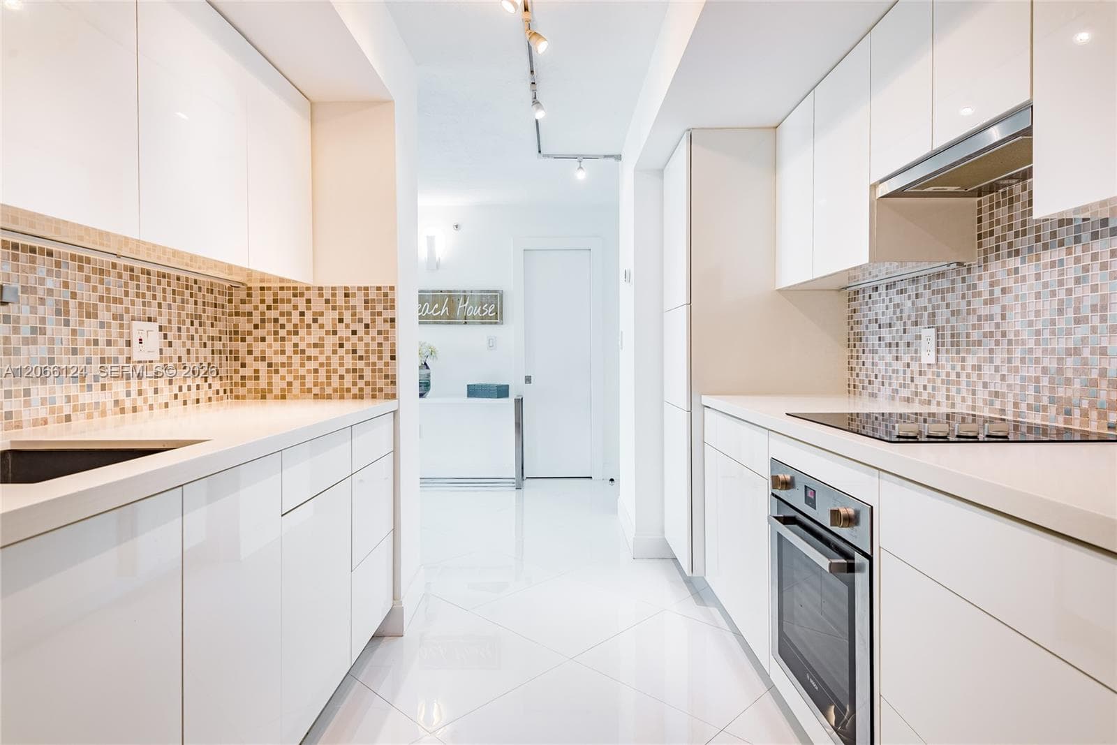 THE COLLINS CONDO · #720 in Miami Beach - Photo 3