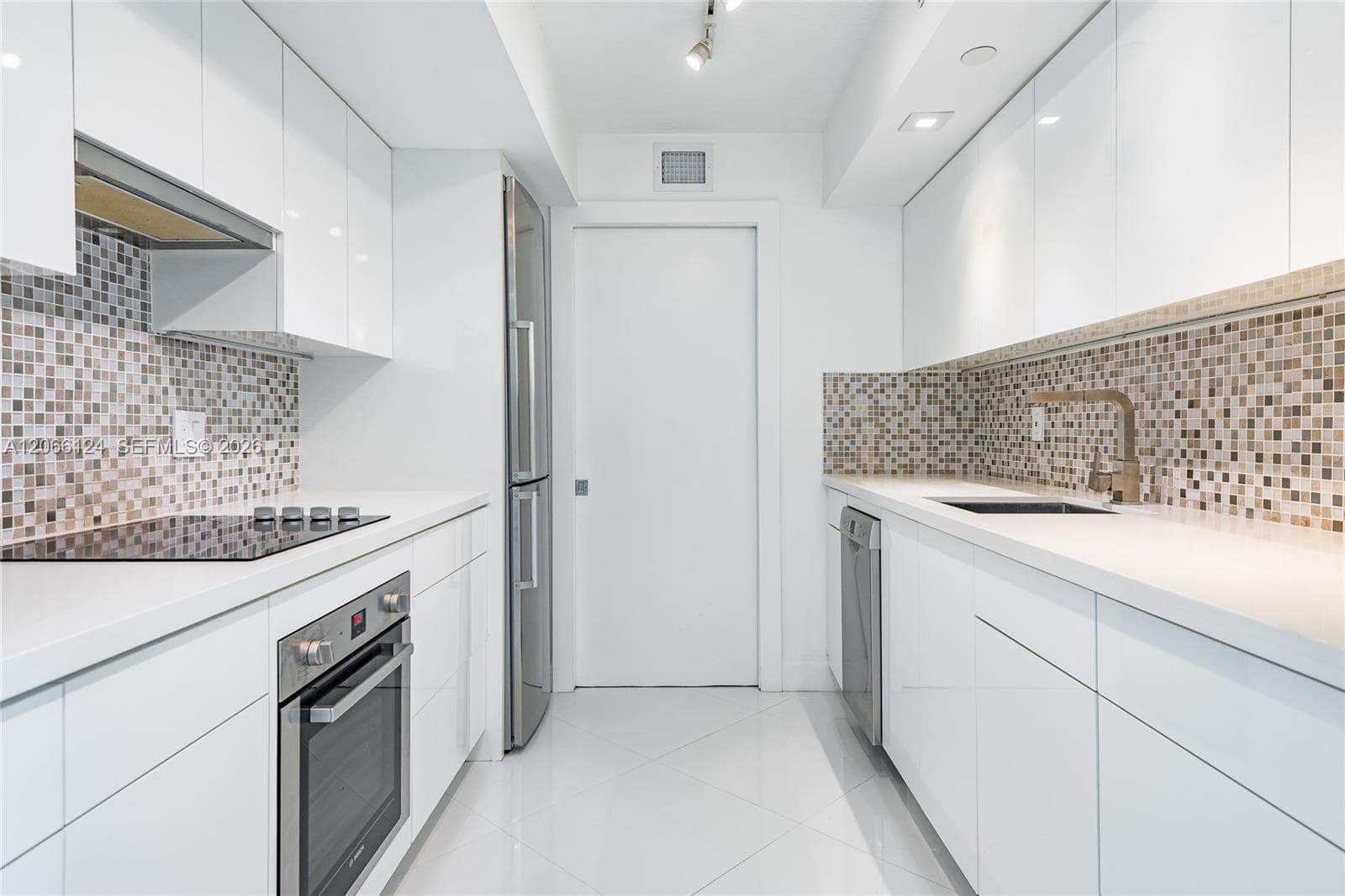 THE COLLINS CONDO · #720 in Miami Beach - Photo 19