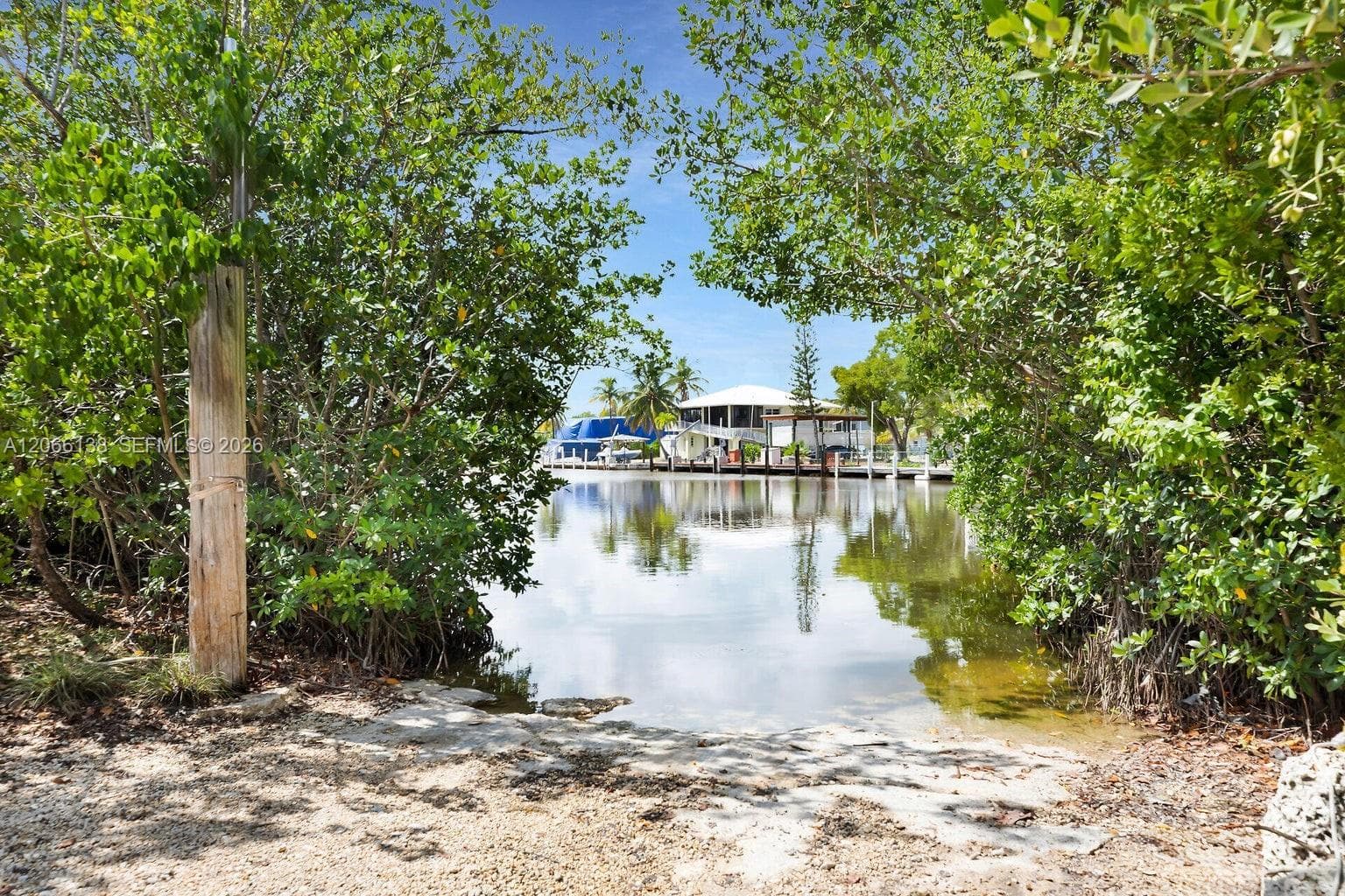664 Colson Dr photo 34