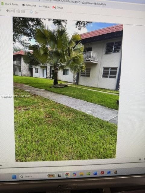 LAKE PLACID CONDO · #E17 in Miami Lakes - Photo 5