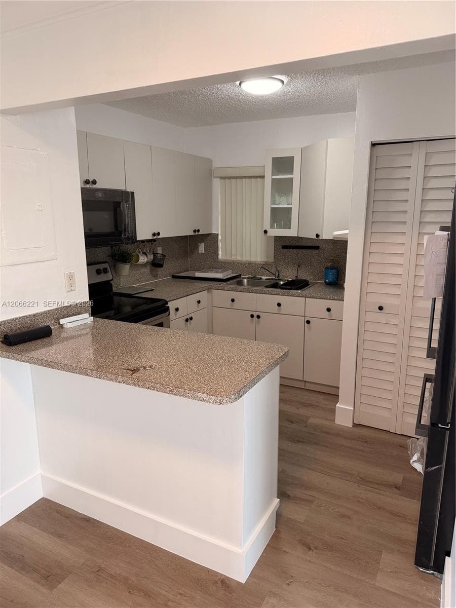 PINEBARK CONDO NO 2 - BLD · #406 in Miami - Photo 2
